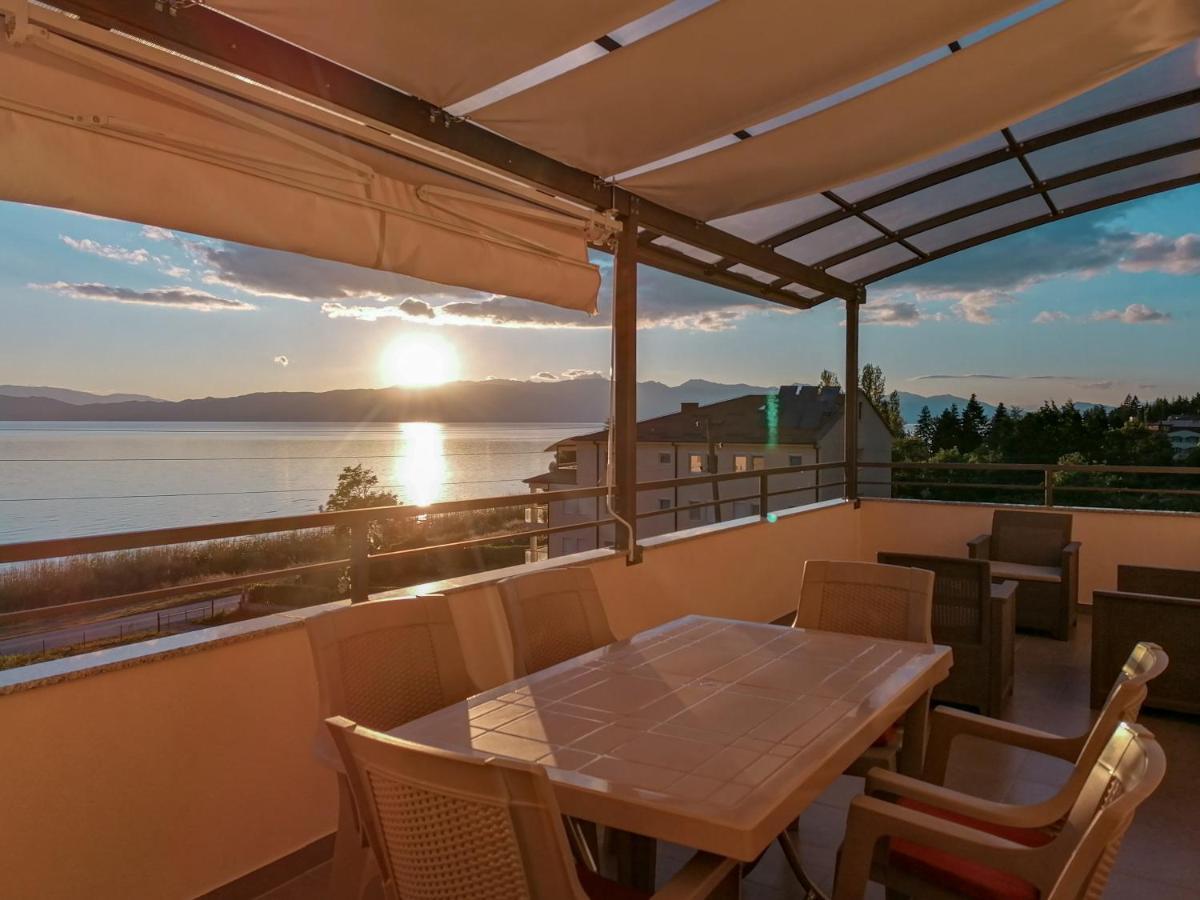 Apartment Ema Ohrid Bagian luar foto