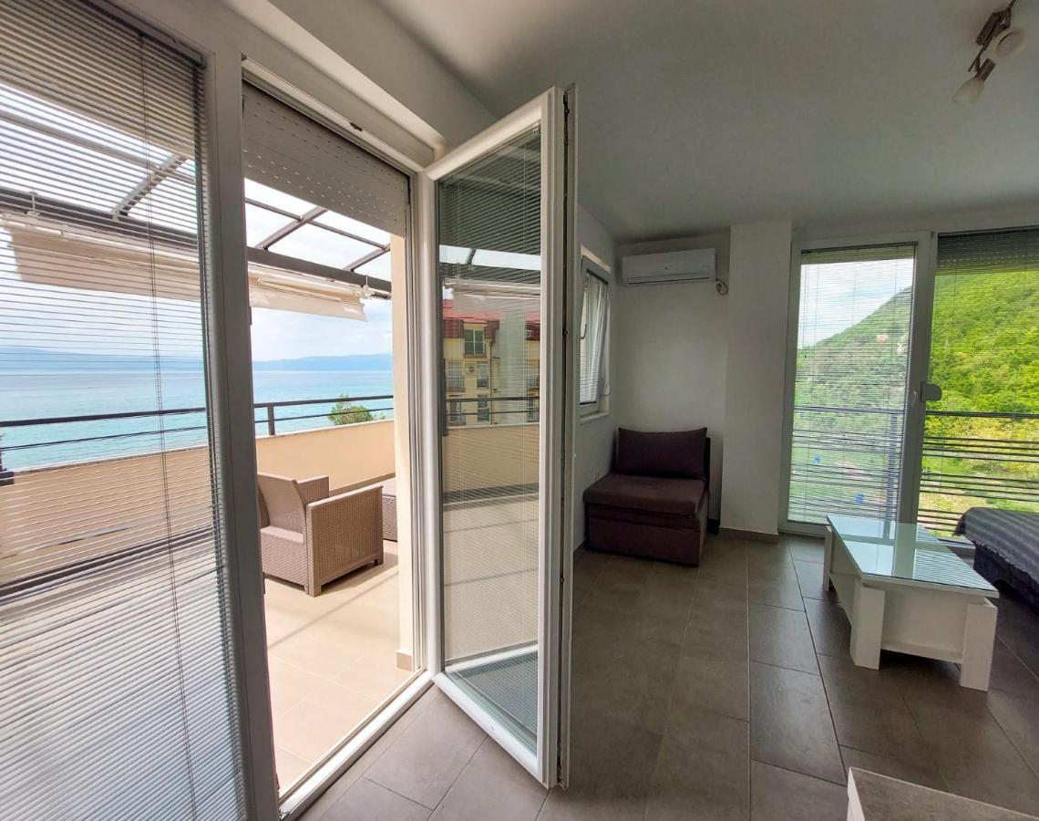 Apartment Ema Ohrid Bagian luar foto
