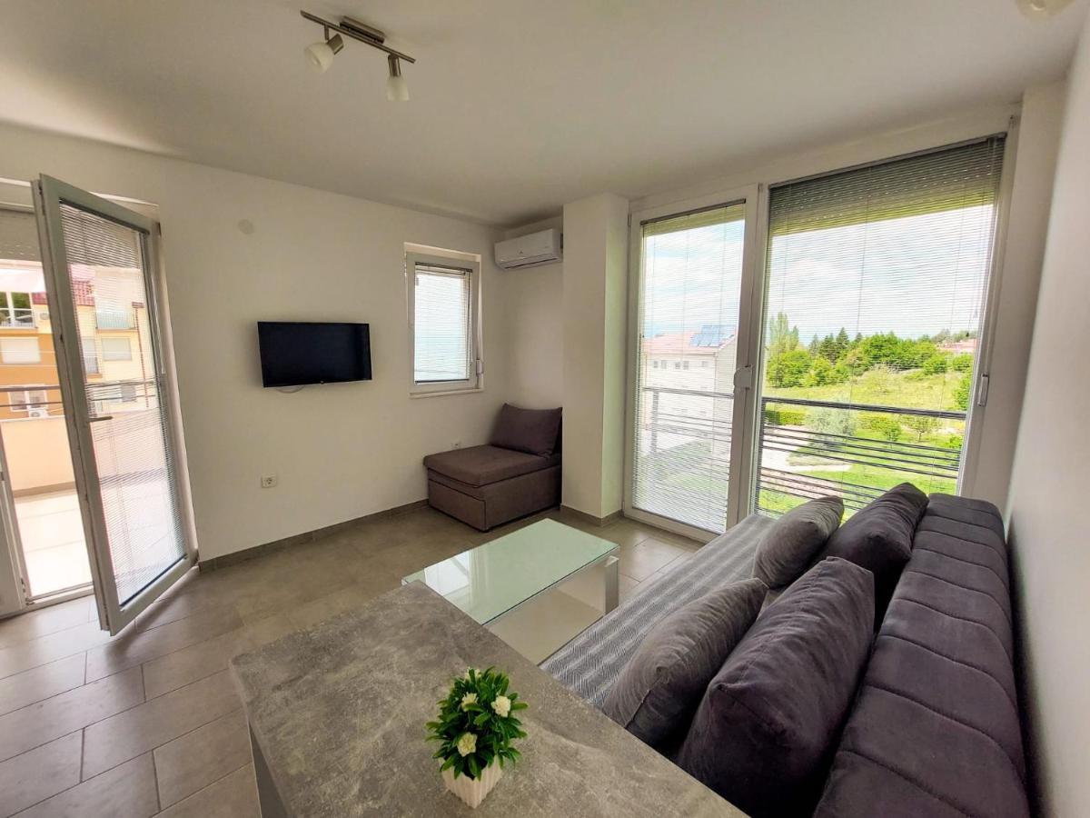 Apartment Ema Ohrid Bagian luar foto